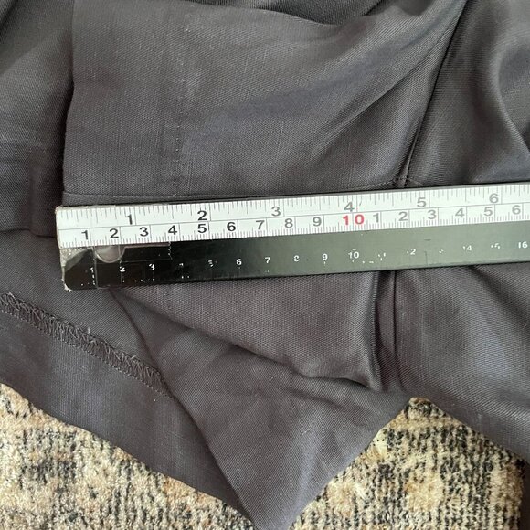 Torrid NWT Womens 5" Stretch Linen Blend High Rise Short Sz 28 Plus Gray Stretch - Picture 10 of 11